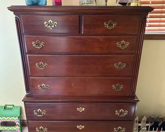 Chest drawers
