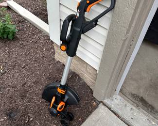 Like new edger