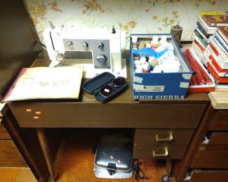 CABINET SEWING MACHINE