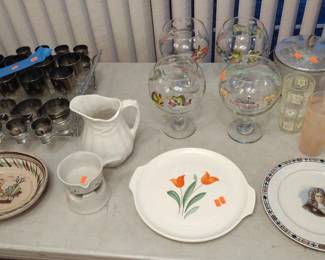 DOROTHY THORPE GLASS WARE SET AND....