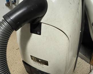#53 - $80 - Miele white star S310 -