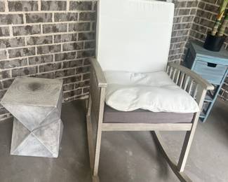 #62 - $120 - Pair of rockers 38Hx25Wx25D