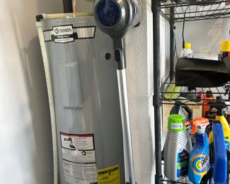 #72 - $36 - Moosoo vacuum stick rechargeable