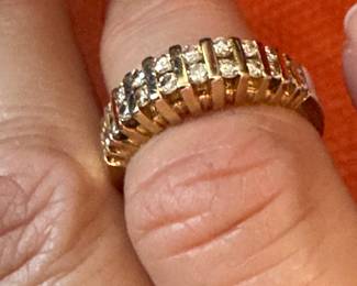 #B - $400 -14kt yellow gold & diam band Sz 5