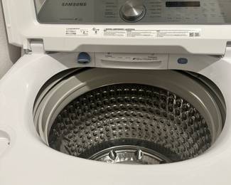 #24 - $700 - Samsung washer & dryer 2 years old active waterjet & moisture sensor