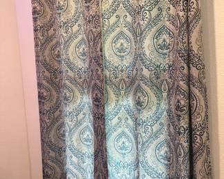 #50 - $80 - Paisley set of 4 blue & gold (rod not included)