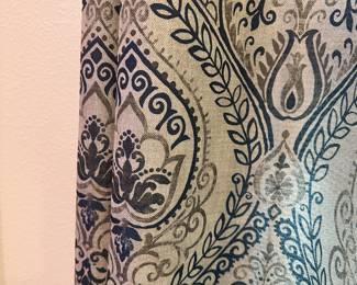 #50 - $80 - Paisley set of 4 blue & gold (rod not included)