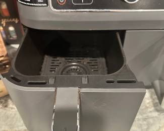 #22 - $75 - Double air fryer Ninja foodie 10 (bought $200)