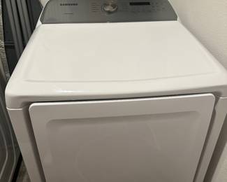 #24 - $700 - Samsung washer & dryer 2 years old active waterjet & moisture sensor