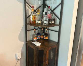 #19 - $400 - Corner bar wood and metal 89Tx19x19