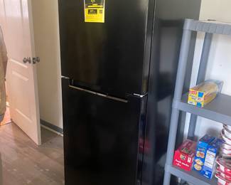 Magic Chef fridge $200