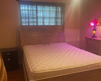 Queen Bed , part of bedroom set, whole set $375