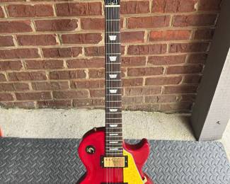 200 Gibson Les Paul Studio with original case