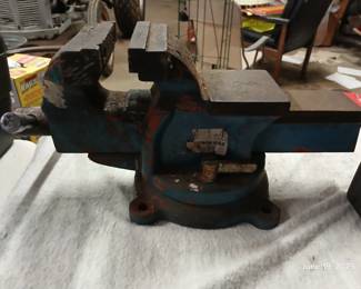 Nice large vise.
