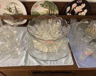 punch bowl sets, ice cream glasses