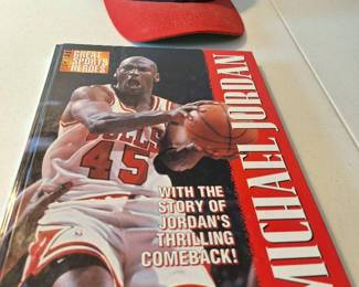 Chicago Bulls Hat And Michael Jordan Book Great Sports Heroes