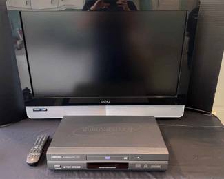32 Vizio HD TV Samsung DVD CD Player