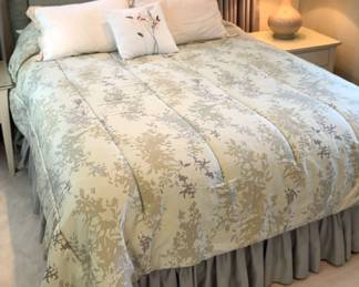 Sealy Mattress, Upholstered Headboard Linens
