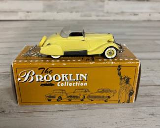 Vintage 1935 Studebaker Commander Roadster “Soft Top Up” 1:43 DieCast Metal Model Collectors Edition