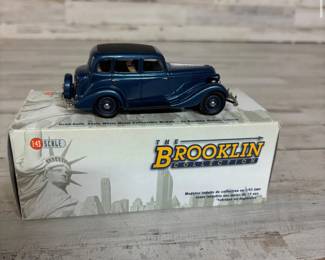 Hand Built 1935 Studebaker Dictator 4-Door “Gulf Stream Blue Poly” 1:43 Scale DieCast Model