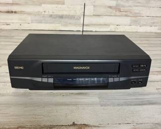 Magnavox VCR Video Recorder Player VRU222AT21 No Remote