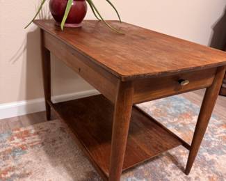 Mid century Mersman end table