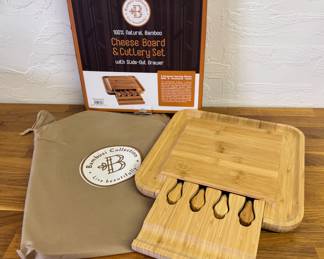 Bambusi Collection Cheese Board & Cutlery set NIB