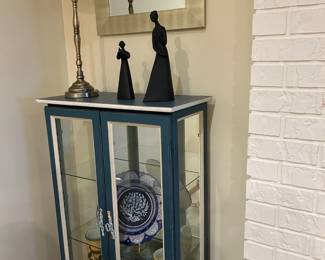 Set of two blue cabinets. Set of two lamps. Set of two mirrors. Collectables.