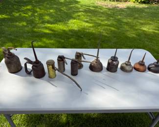 Oil cans