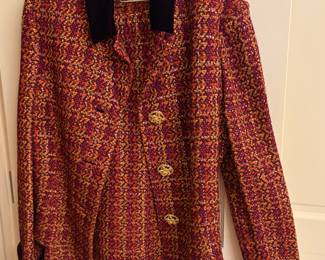 ST JOHNS SUIT