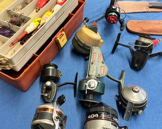 Fishing reels