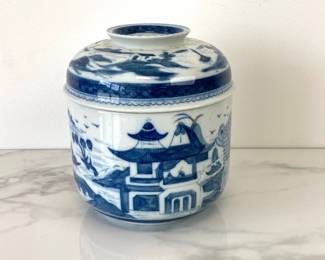 Lot 4370 Mottahedeh Vista Allegre Blue Canton Temple Jar