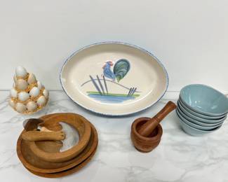 Lot 4408 Vintage Rooster Oval Casserole Dish Italian Ceramic Egg Sculpture Crate Barrel Wood Bowls