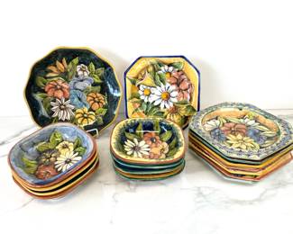 Lot 4357 Santa Rosa Mexico Mayolica Plates Bowls