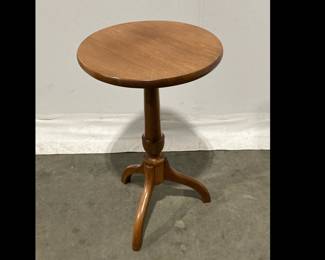 Lot 3964 Vintage Wooden Side Table
