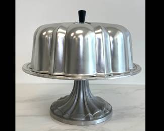 Lot 4289 Vintage Aluminum Bundt Cake Stand