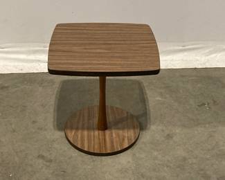 Lot 3978 MCM Wood Veneer Small Tulip Side Table