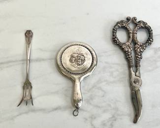 Lot 4285 Sterling Silver Grape Shears Lemon Fork Pocket Mirror