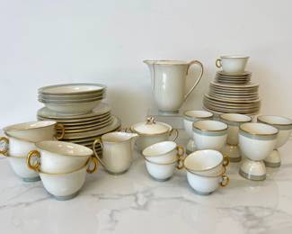 Lot 4368 Vintage Pirken Hammer Czechoslovakia China