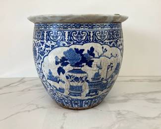 Lot 4359 Large Chinese Porcelain Planter Cache Pot