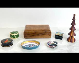 Lot 4452 Miniature Boxes Collectibles Steinbock Enamel Trinket Tray
