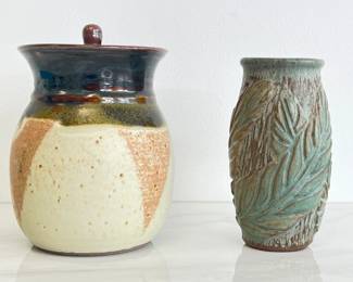 Lot 4272 Stone Crow Pottery NC Covered Jar Signed Leaf Motif Vase