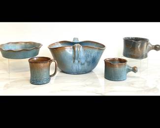 Lot 4293 Seagrove NC Dorothy Auman Pottery Signed