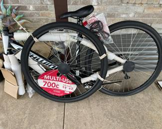 New 700c bike