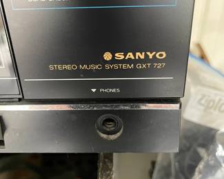 Sanyo label