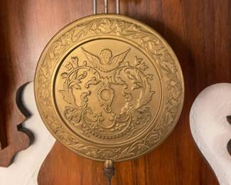 A close look at the pendulum