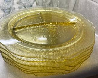 A close look at the depression divided plates