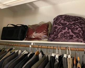 Black pet carrier, textiles