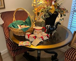 Lacquer table, lamp, vintage Santa mugs, floral