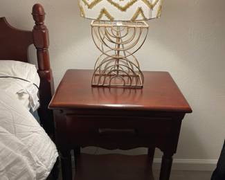 Peter Klerner matching side table, modern lamp